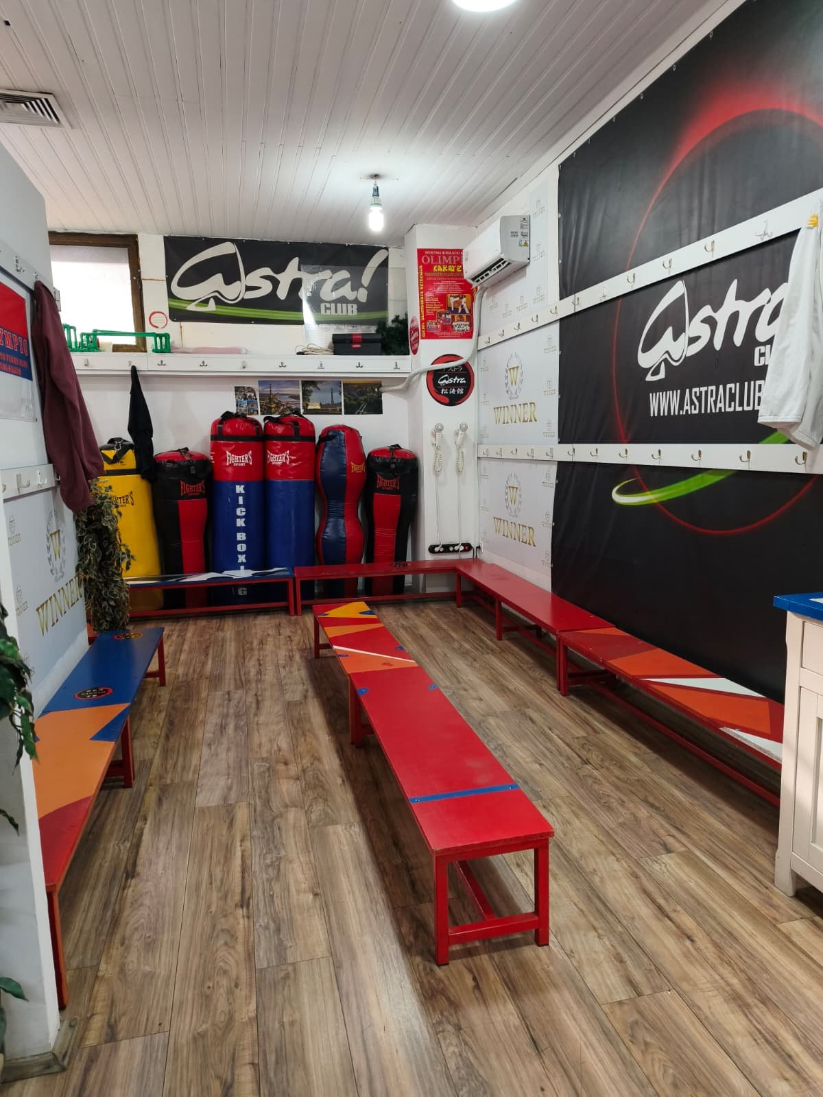 Svlačionica - drugi ugao